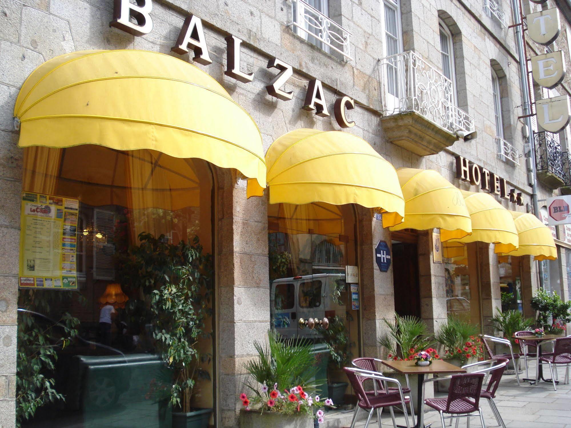 Отель Balzac Фужер Экстерьер фото
